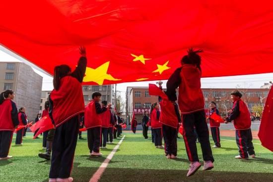抖音复制口令怎么转发给微信好友？游戏画面