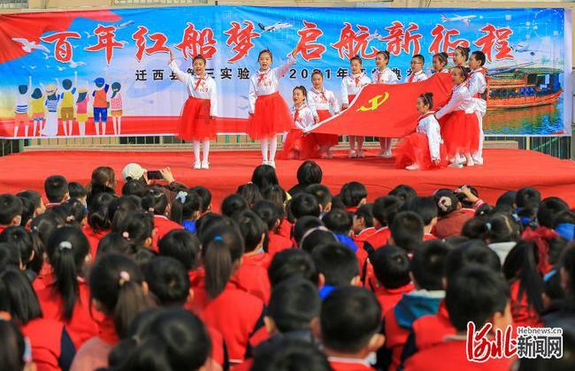 逃出上锁的现代房间3