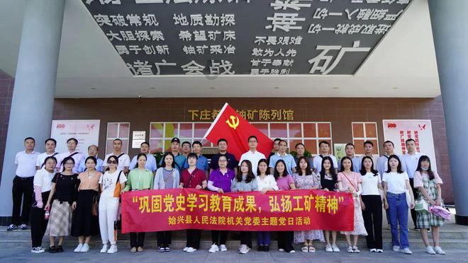 时尚发型女孩
