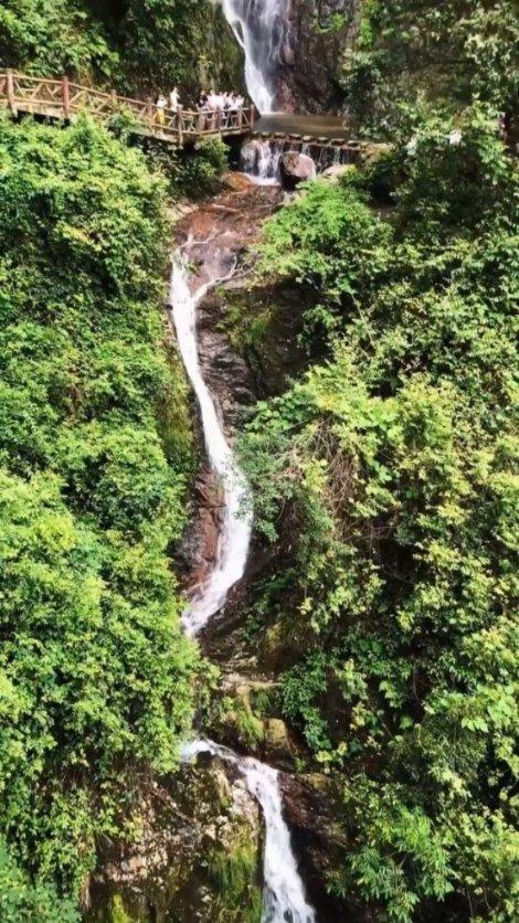 国庆假期，家长该如何引导孩子规划假期时光，让孩子过得快乐又有意义呢？游戏画面